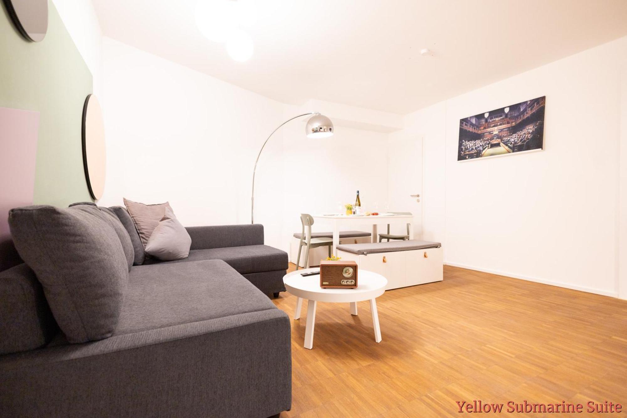 Ko-Living - Beatles Und Banksy Suites & Studios Am Eselsbrunnen - Altstadt - Kueche Halle  Exteriör bild