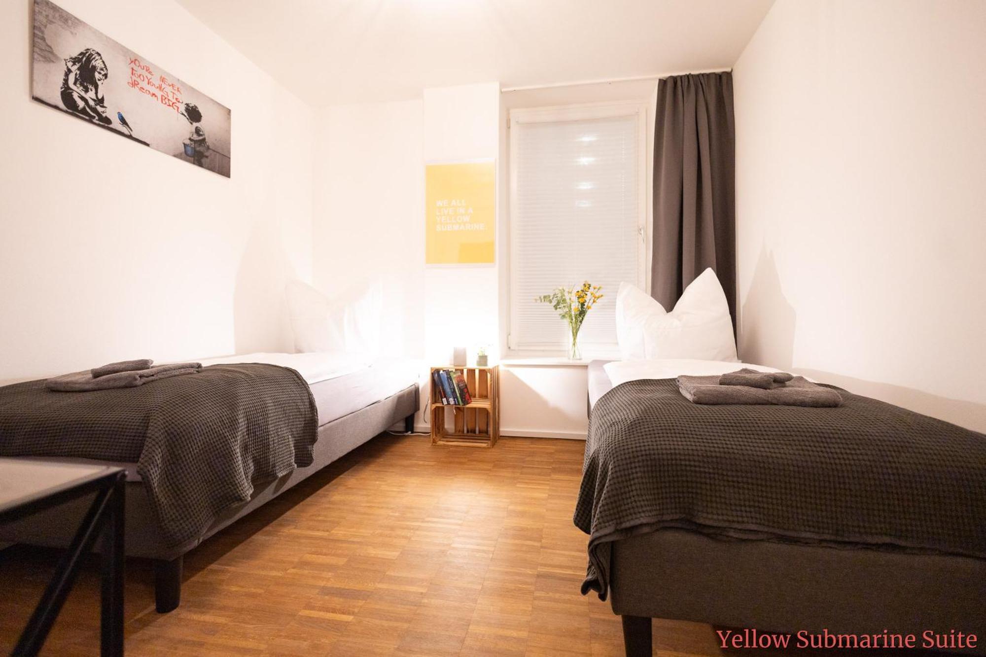 Ko-Living - Beatles Und Banksy Suites & Studios Am Eselsbrunnen - Altstadt - Kueche Halle  Exteriör bild